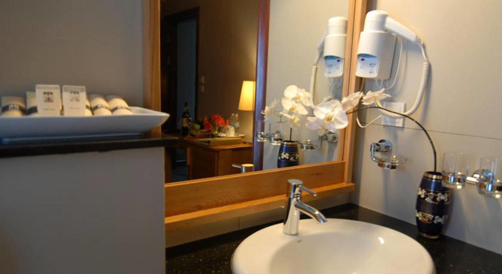 Hanoi Eternity Hotel Экстерьер фото